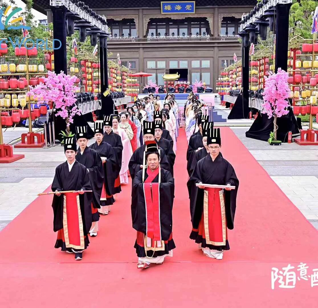 雲南漢服 端午漢服活動 5月31日 上午在曇花寺公園舉行 內容 祭祀屈原 端午民俗活動 包種子 文藝演出