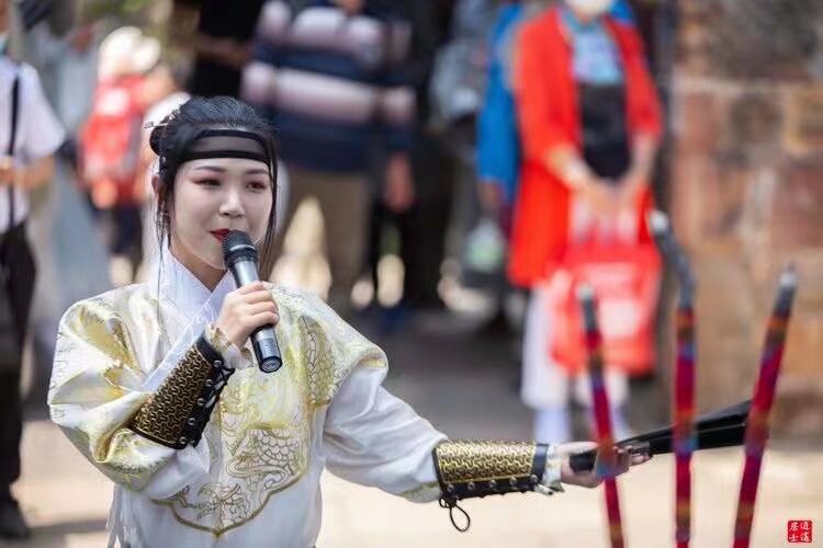 雲南漢服花朝節 照片一 
各位寶寶快把照片乖乖交出來