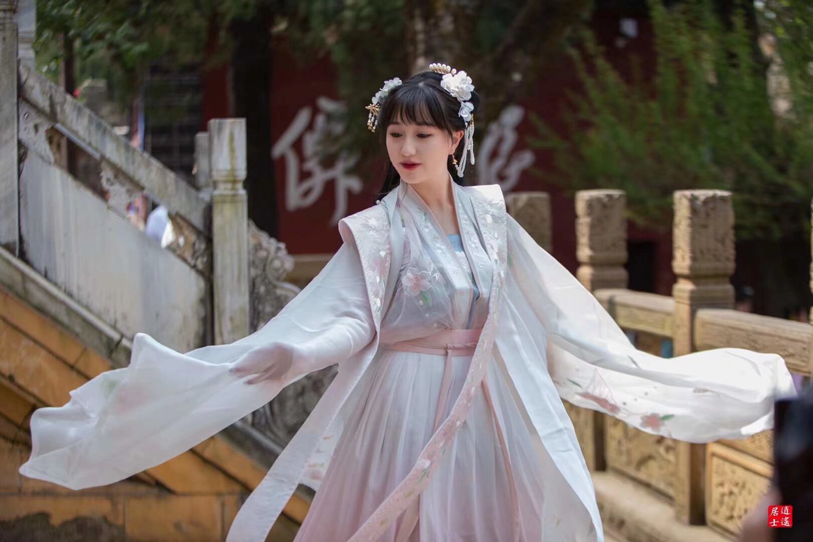 雲南漢服花朝節 照片一 
各位寶寶快把照片乖乖交出來