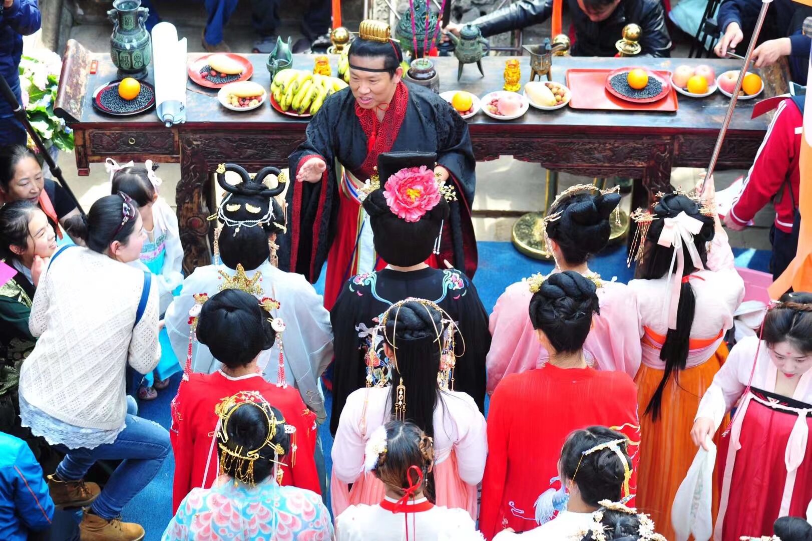 昆明市金殿花朝節漢服活動 3月20日 21日 扫码入群