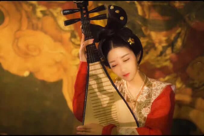 5月18日早上九点半 云南电视台 全国饮茶日 汉服全国直播 有才艺的小宝宝可以来报名  或者长得美的可以当模特 或者来各种帮忙 地点 钱王街 汉服实体店 门口 要参加的扫码入群