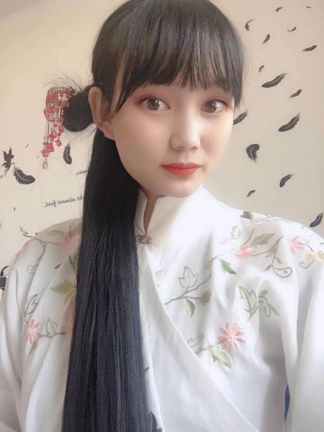 雲南漢服@抖音 花朝節開始 孩兒們在抖音裡把你們的漢服的 話朝節的 視頻全部發一遍 戴上 話題   #花朝一舞 發的越多越好