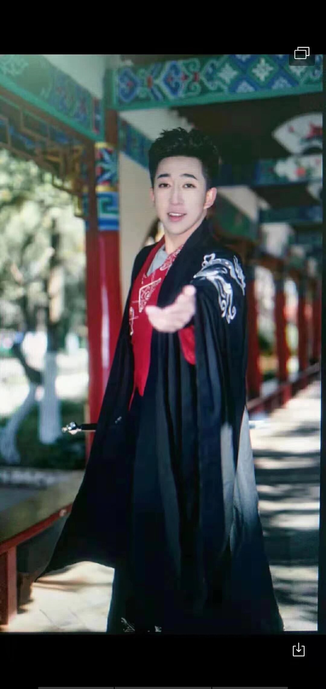 元宵汉服集市 报名 扫二维码 入群 （二维码会跳转检测人类特征 通过智力测试 不是人类没办法入群）