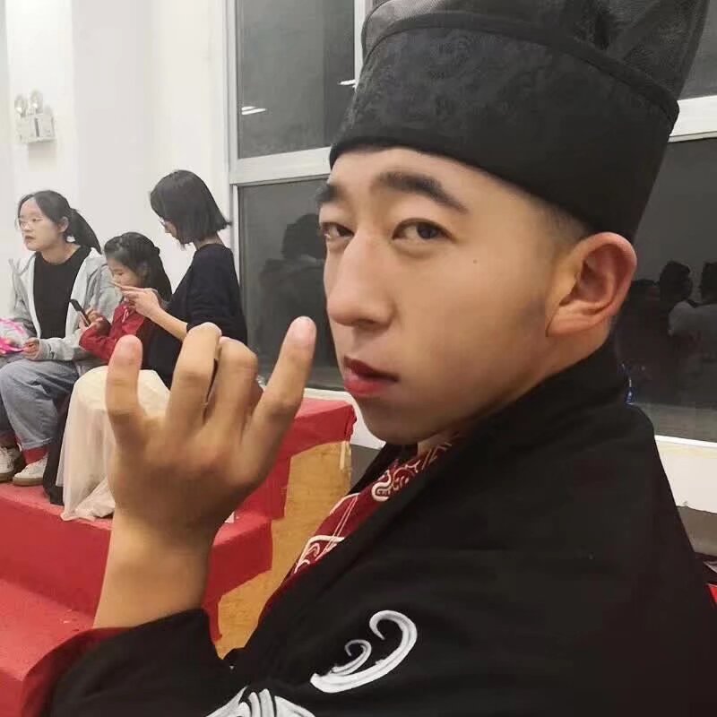 元宵汉服集市 报名 扫二维码 入群 （二维码会跳转检测人类特征 通过智力测试 不是人类没办法入群）
