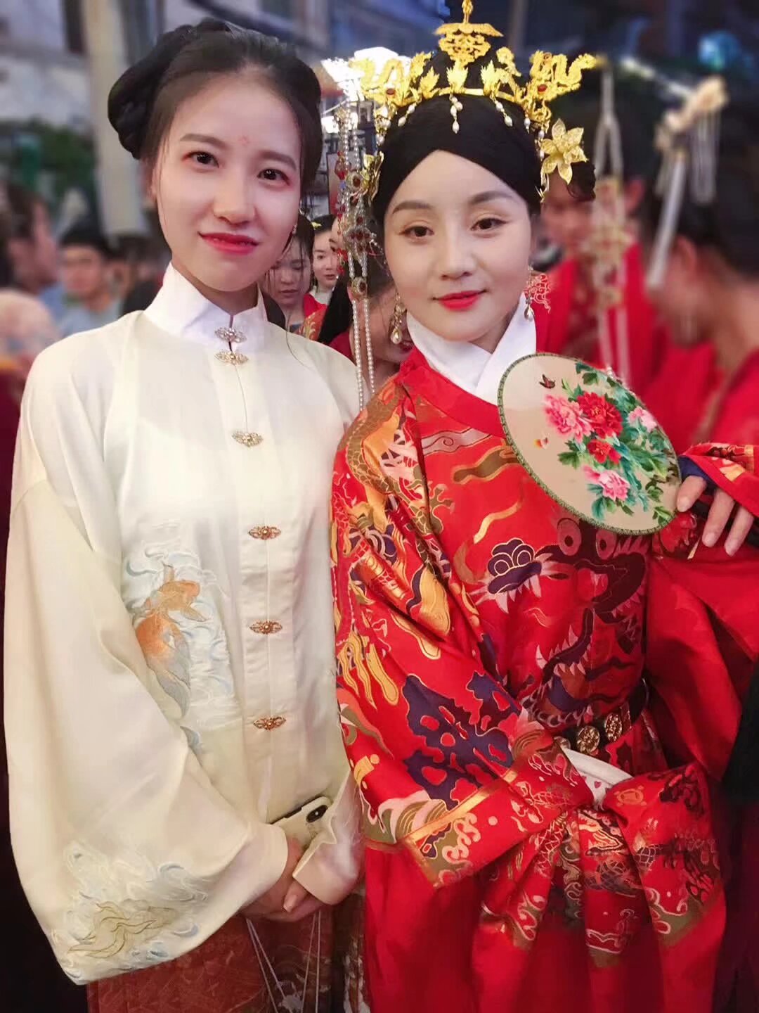 各位宝宝 快把中秋好看的照片交出来 私藏照片送无人岛喝辣椒水（火锅底料）