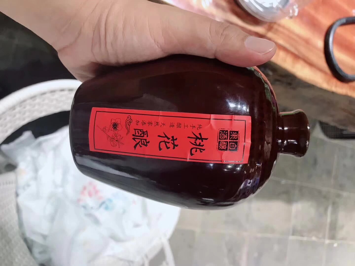 中秋 祭月 在上古是封赏奖励的佳节 今天社团大家聚会社团请大家吃月饼吃蛋糕冰淇淋 喝一喝社团姐姐自己的佳酿