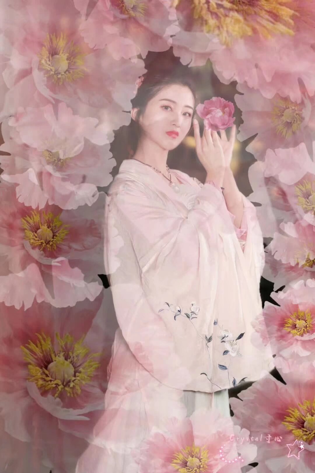 看我们的新女神