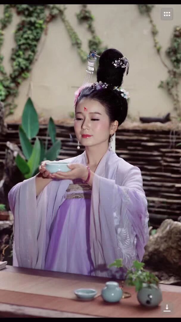 5月10日中午 漢服 點茶茶藝活動 喜歡茶藝文化的寶寶 要去請11點半之前到達名額有限 高級內部評鑑會 參與者需穿漢服 掃描入群 非社團成員不能參加