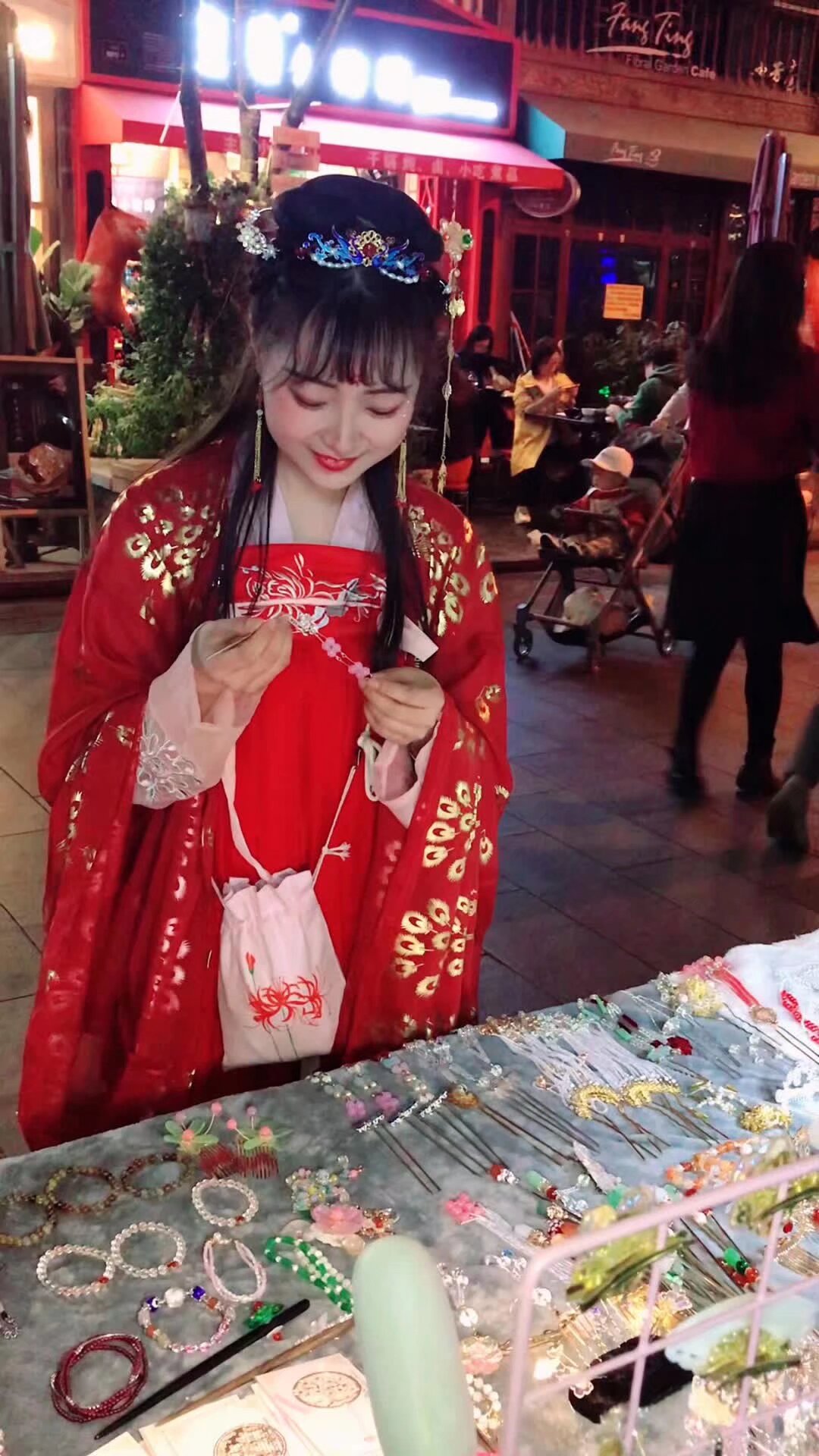 云南汉服 南强街汉服集市 四月六 四月七日 下午到晚上 市中心南强街