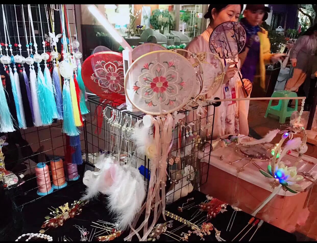 云南汉服 南强街汉服集市 四月六 四月七日 下午到晚上 市中心南强街