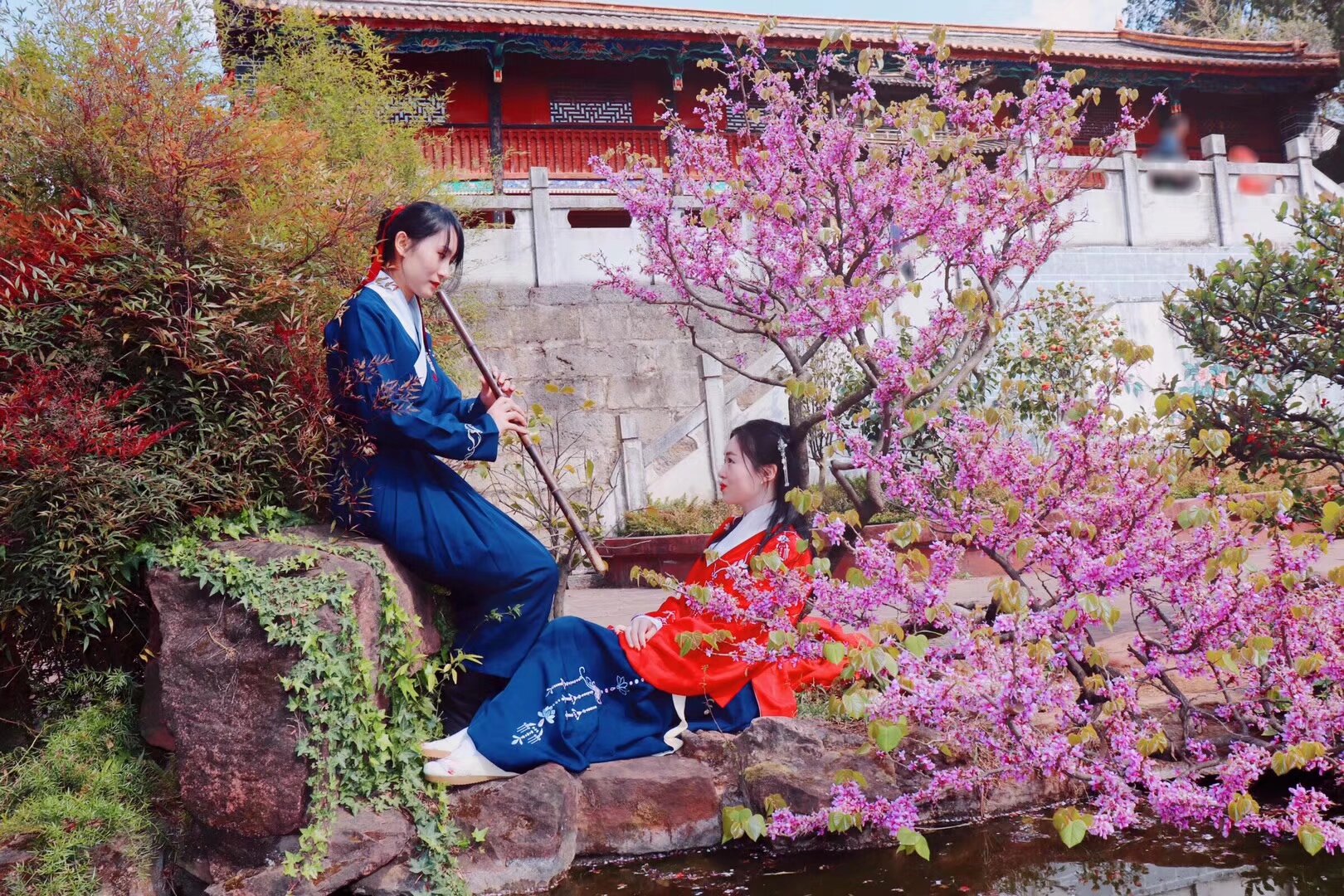 雲南漢服 3月23日花朝節 報名 外部人員掃碼入群做完整登記 活動早上11點 正式開始 參加祭祀的寶寶請九點半之前到場 內部人員通過內部通道報名 入場需提供登記後生成的Sid碼