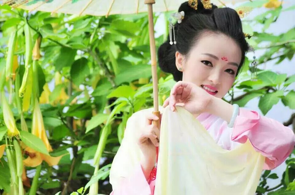 2016 七夕文化节 八月七日 一 14:00 点 正义坊老街 照壁下 新闻发布会 二 15：oo 七夕宣传照拍摄+正义坊+马家大院 三 16:oo 主持人面试  四 要参宣传照拍摄及主持人面试请提前确认 联系电话/微信 15887217778 QQ 307201400
