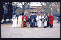 快报名 星期六 3月21号 花朝节 春祭 地點 金殿 早上 9点30在 一天门 集合 11点 正式 在老君殿舉行 春祭 下午1点集中 乘车去莲花池劇院  下午活动2：30开始 《滇都斜阳》发布会 报名电话 15887217778 QQ:860091991
格式 名字 电话 人数 