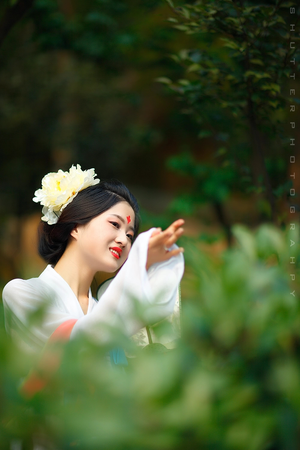 昆明龍潭麗人漢服美女評選大賽 投票地址1 http://t.cn/RvSHBul 選手#寸心#  新聞http://t.cn/RvNBuLV 