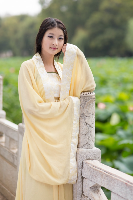 01832_G01